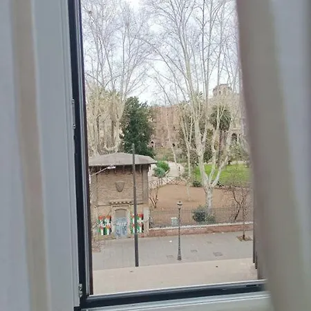 Апартаменты The Magic Door *