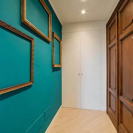 The Magic Door Apartment *